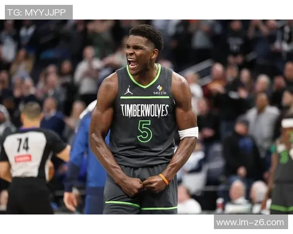 爱德华兹表现出色13投9中砍下23分4助攻正负值高达28分