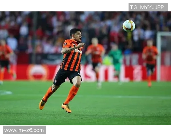 泰森承认未达最佳状态并称赞球队末节沟通配合出色